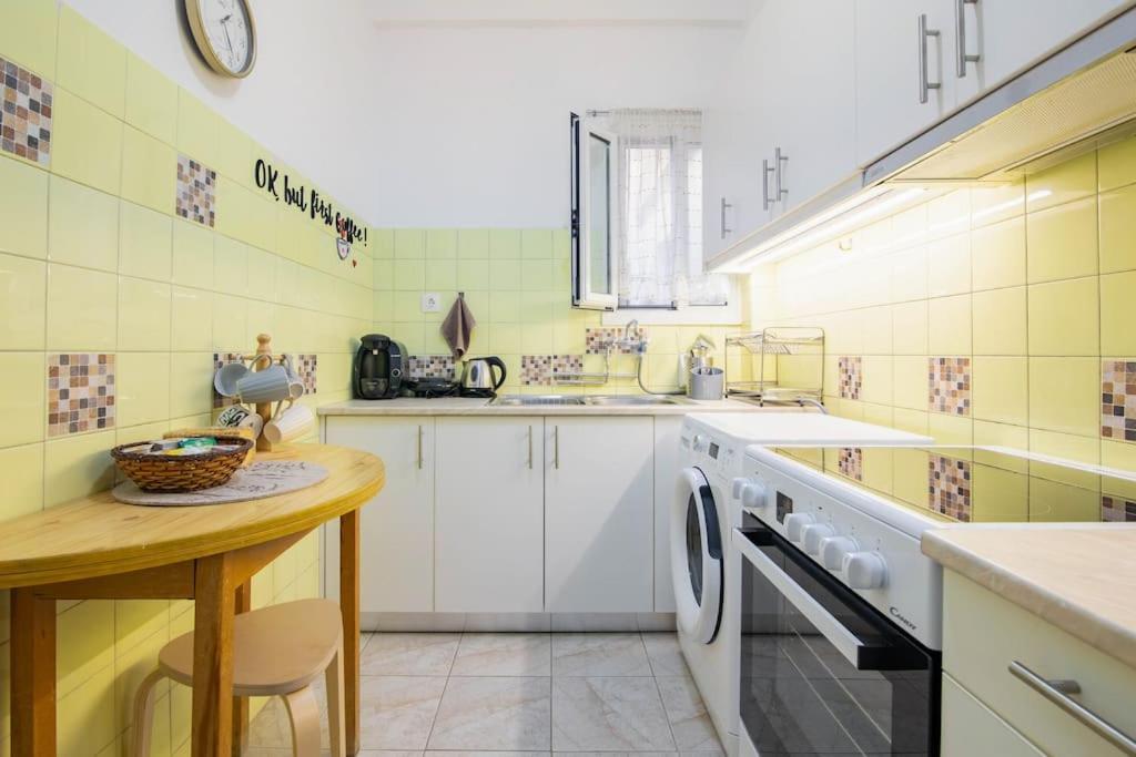 Your Perfect Place 1Min From Kato Patissia Station -100Mbps Αθήνα Εξωτερικό φωτογραφία
